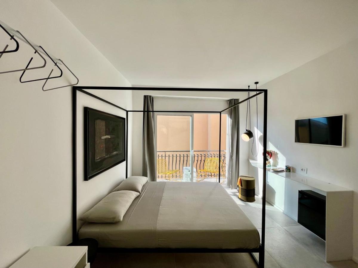 Don Diego Luxury Rooms ตาออร์มินา ภายนอก รูปภาพ