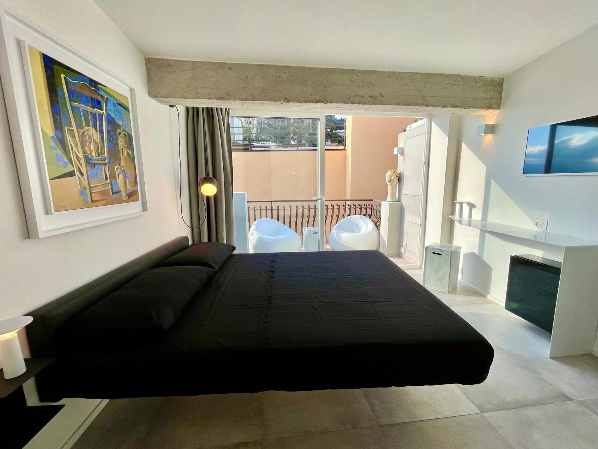 Don Diego Luxury Rooms ตาออร์มินา ภายนอก รูปภาพ
